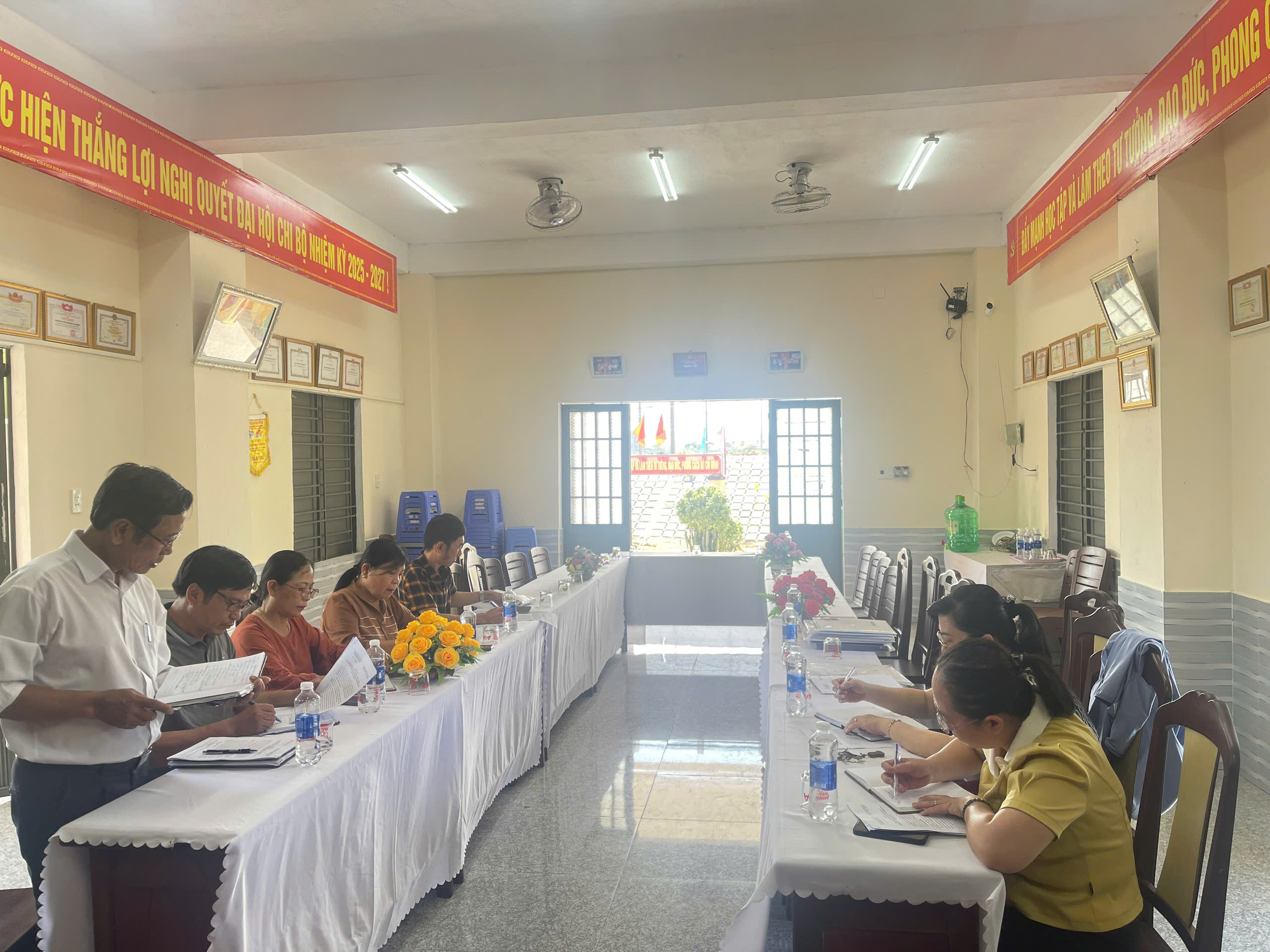 Tăng cường công tác kiểm tra, giám sát, góp phần xây dựng Chi bộ vững mạnh